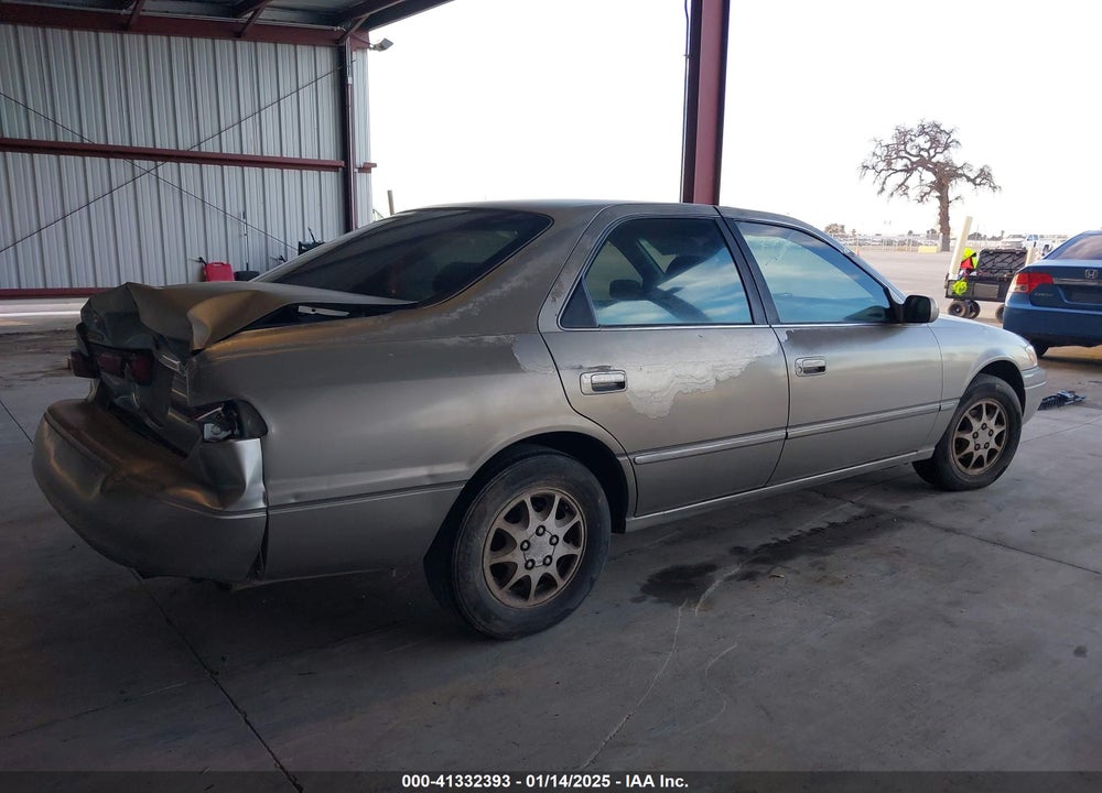 1998 TOYOTA CAMRY LE VIN: JT2BG22K3W0115319