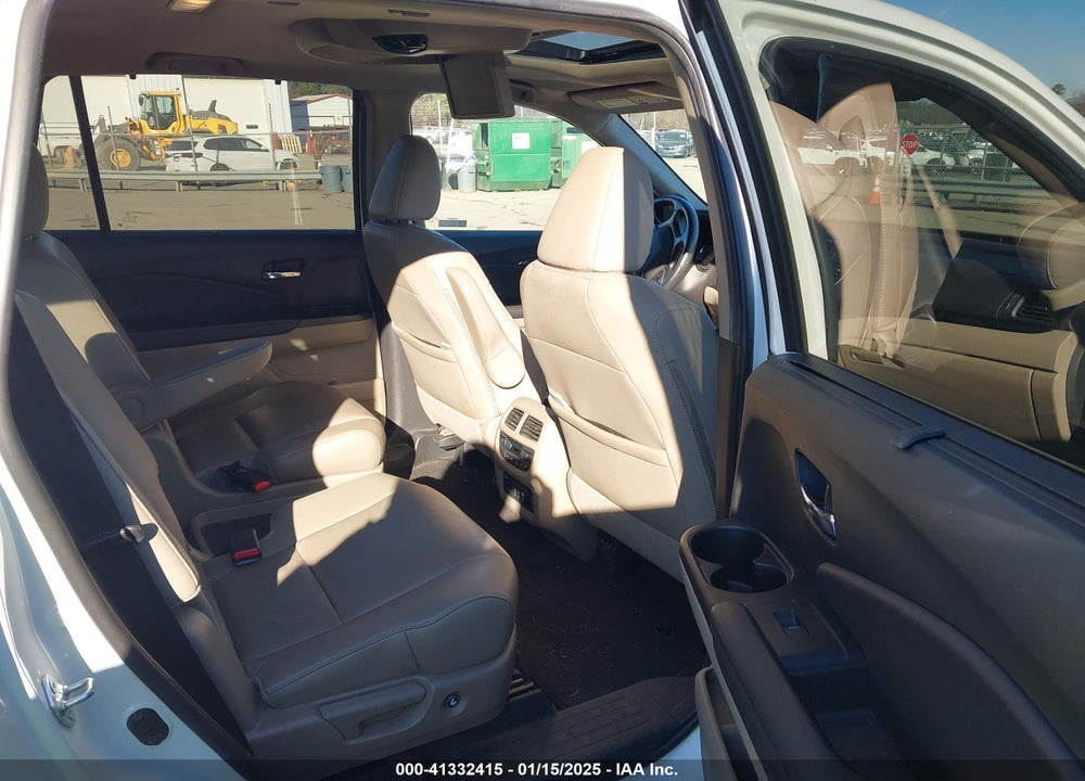 2021 HONDA PILOT 2WD TOURING 7 PASSENGER VIN: 5FNYF5H64MB031671