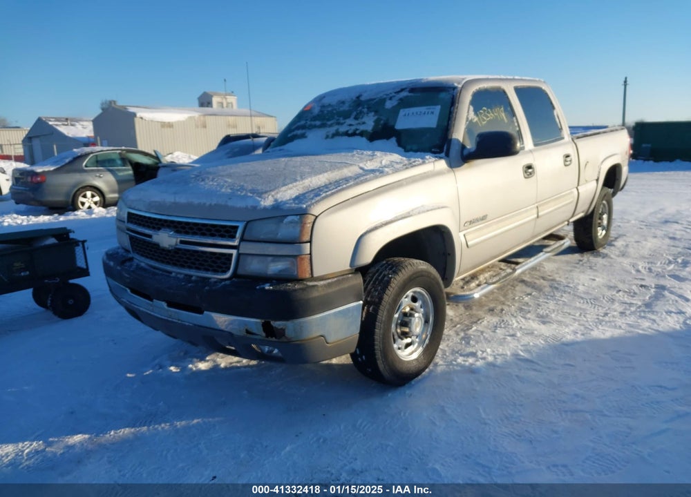 2005 CHEVROLET SILVERADO 2500HD LS VIN: 1GCHK23U15F914186