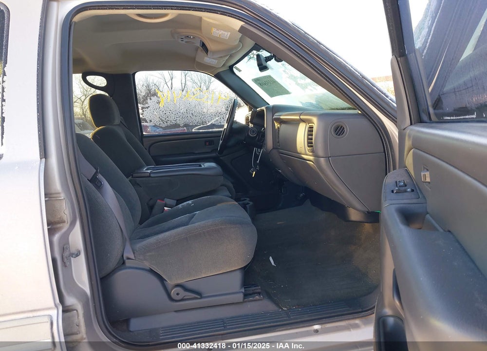2005 CHEVROLET SILVERADO 2500HD LS VIN: 1GCHK23U15F914186