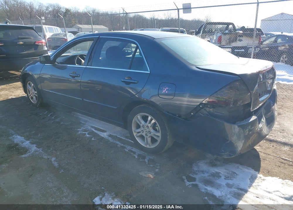 2007 HONDA ACCORD VIN: 1HGCM563X7A052242