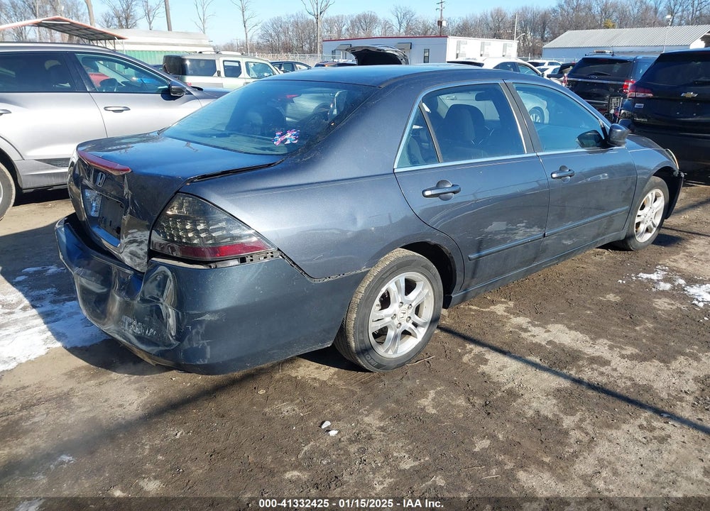 2007 HONDA ACCORD VIN: 1HGCM563X7A052242