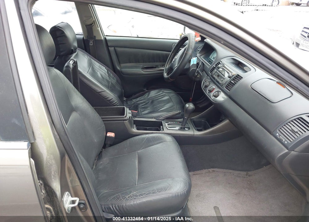 2004 TOYOTA CAMRY SE VIN: 4T1BE32K94U936980