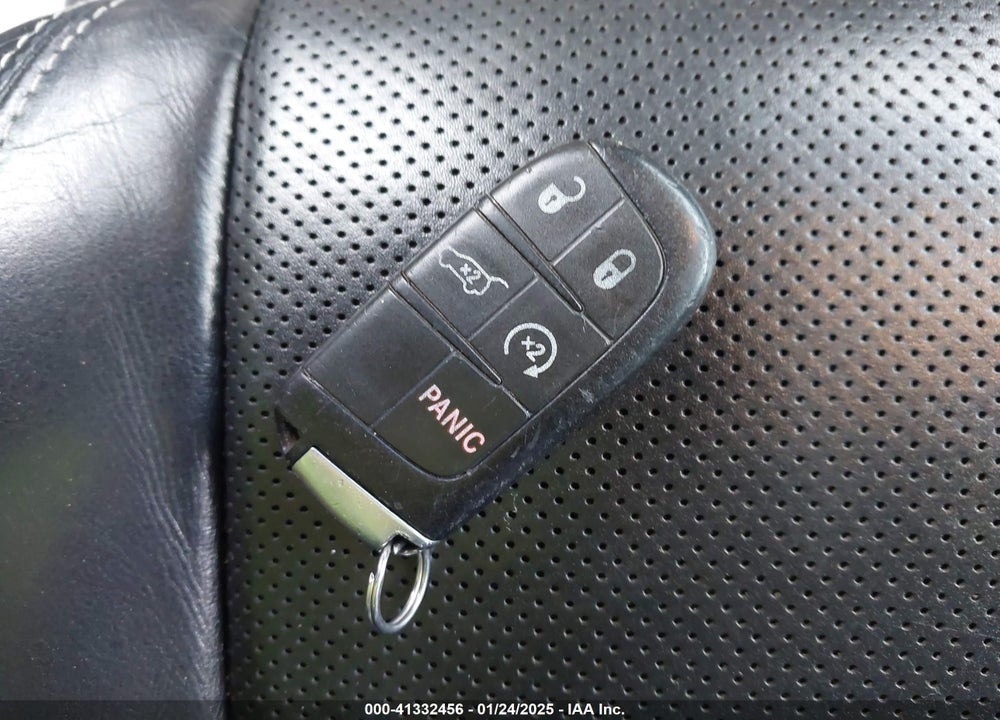 2014 JEEP GRAND CHEROKEE LIMITED VIN: 1C4RJFBGXEC517233