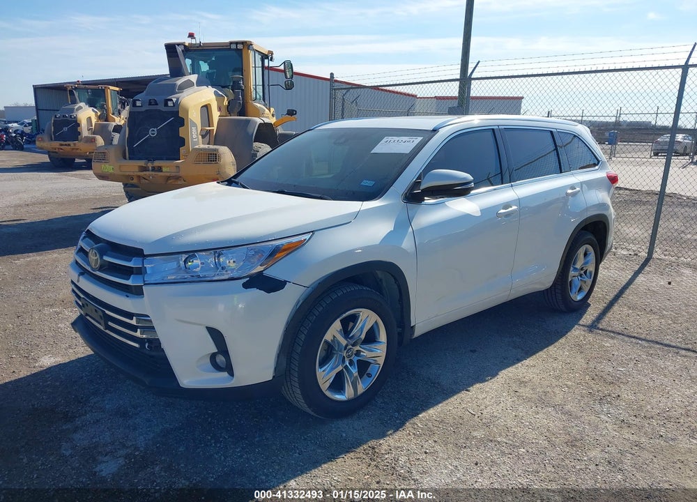 2018 TOYOTA HIGHLANDER VIN: 5TDYZRFH3JS256822