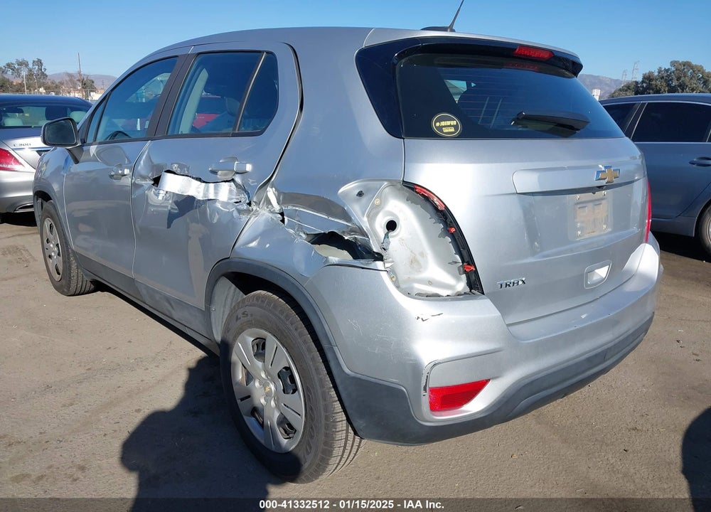 2018 CHEVROLET TRAX LS VIN: KL7CJKSB8JB601762