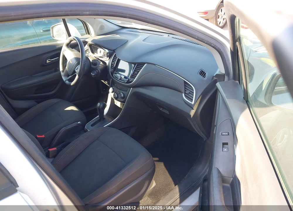 2018 CHEVROLET TRAX LS VIN: KL7CJKSB8JB601762