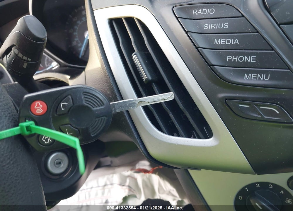 2014 FORD FOCUS VIN: 1FADP3F29EL428068
