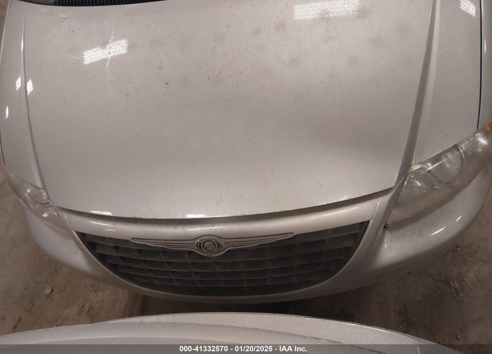 2002 CHRYSLER VOYAGER LX VIN: 1C8GJ45322B550764