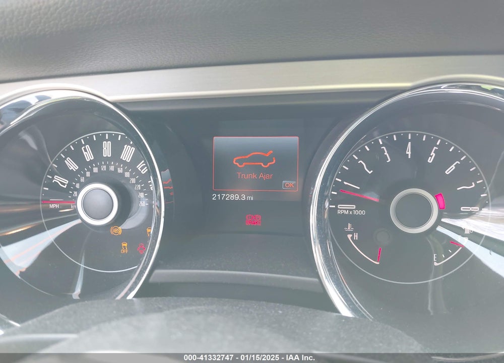 2014 FORD MUSTANG V6 PREMIUM VIN: 1ZVBP8AM8E5282660