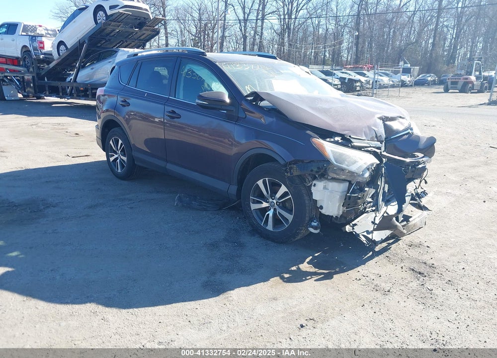2016 TOYOTA RAV4 XLE VIN: 2T3RFREV2GW523265