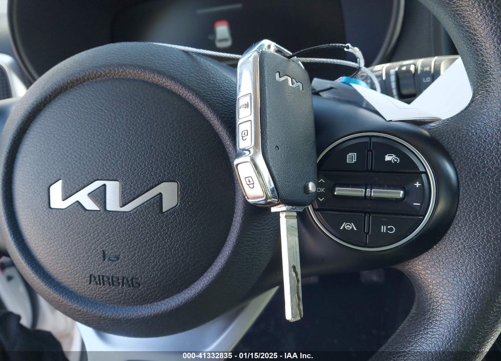 2023 KIA SOUL LX VIN: KNDJ23AU8P7200305