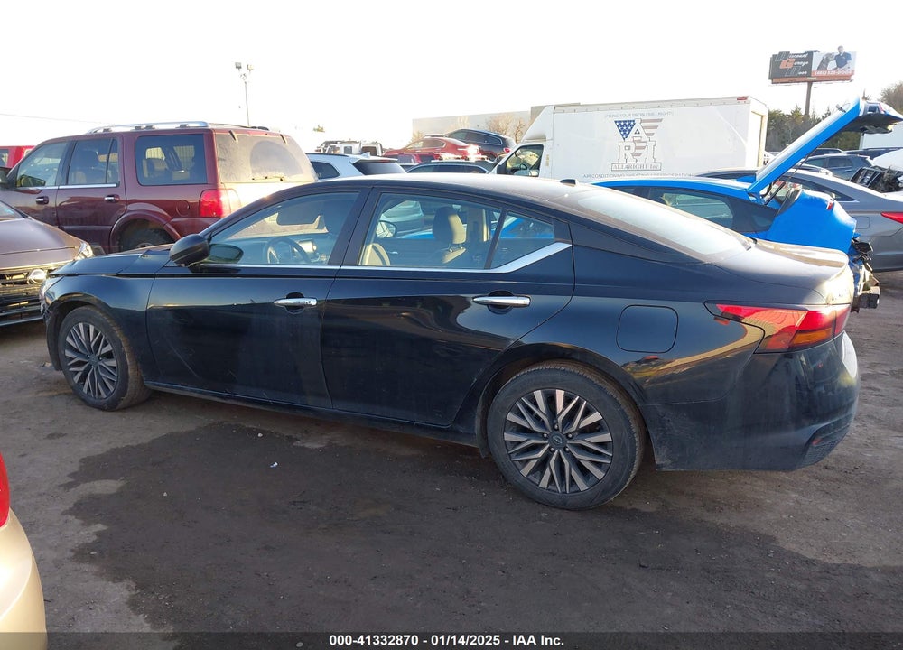 2024 NISSAN ALTIMA SV FWD VIN: 1N4BL4DV8RN307922