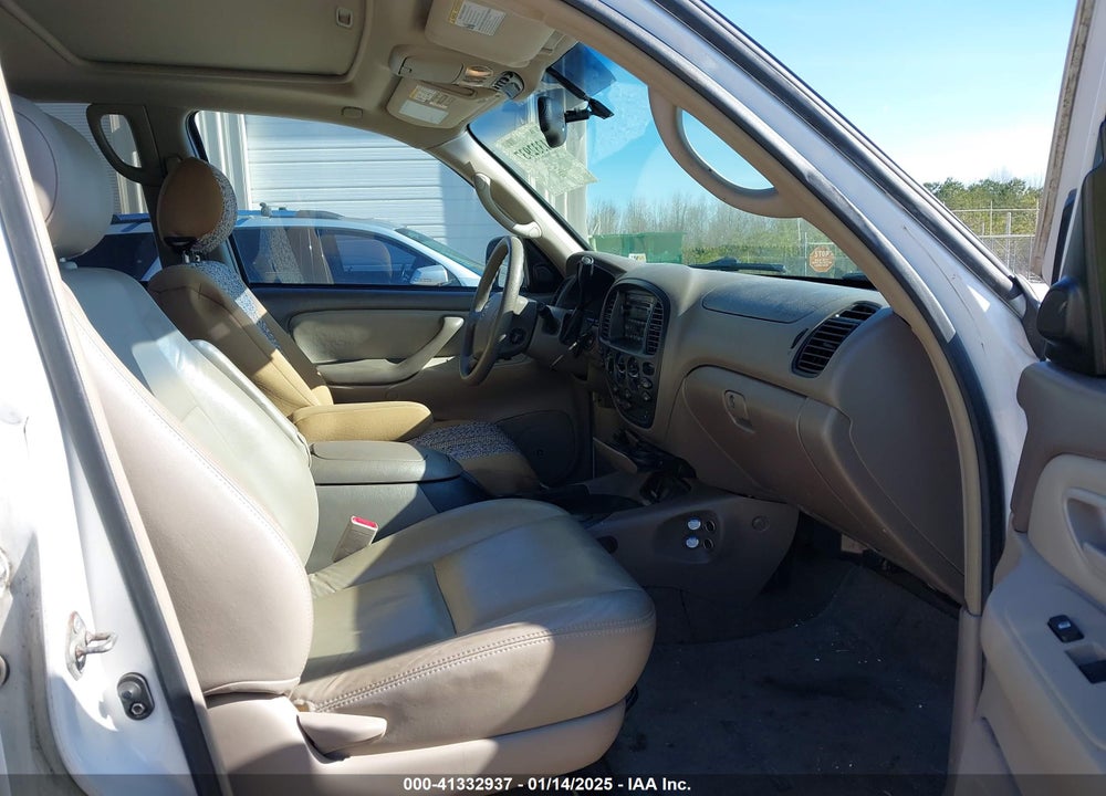2005 TOYOTA TUNDRA LIMITED V8 VIN: 5TBDT48105S471916