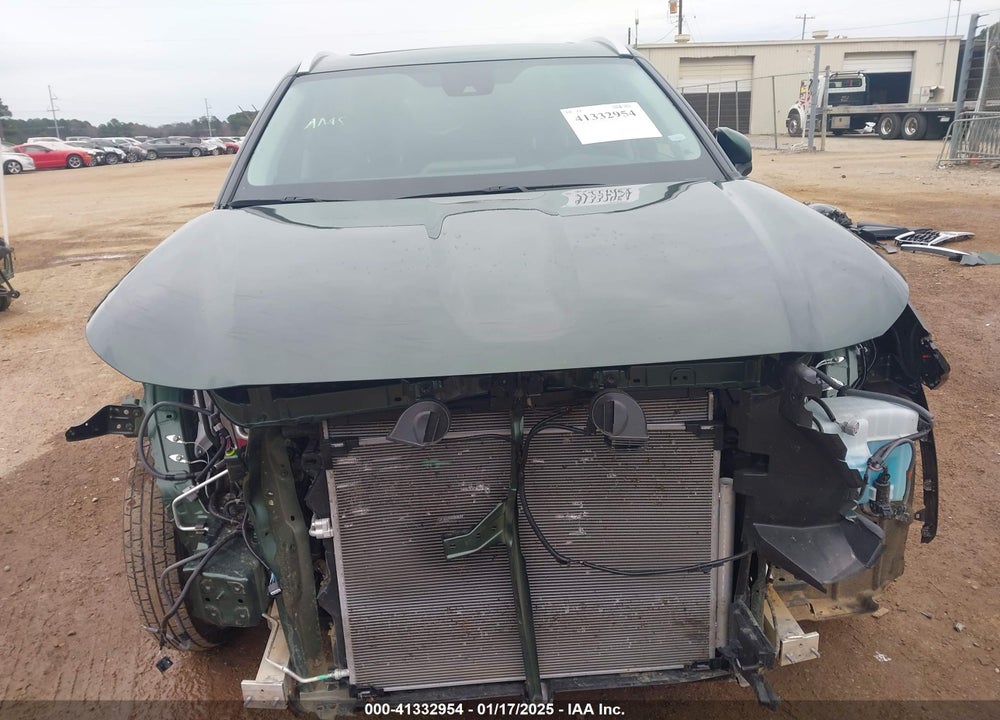 2024 TOYOTA HIGHLANDER XLE VIN: 5TDKDRAH4RS541410