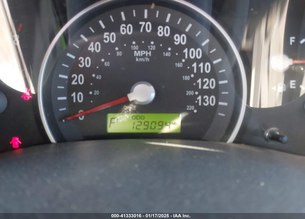 2010 KIA SEDONA LX VIN: KNDMG4C39A6329045