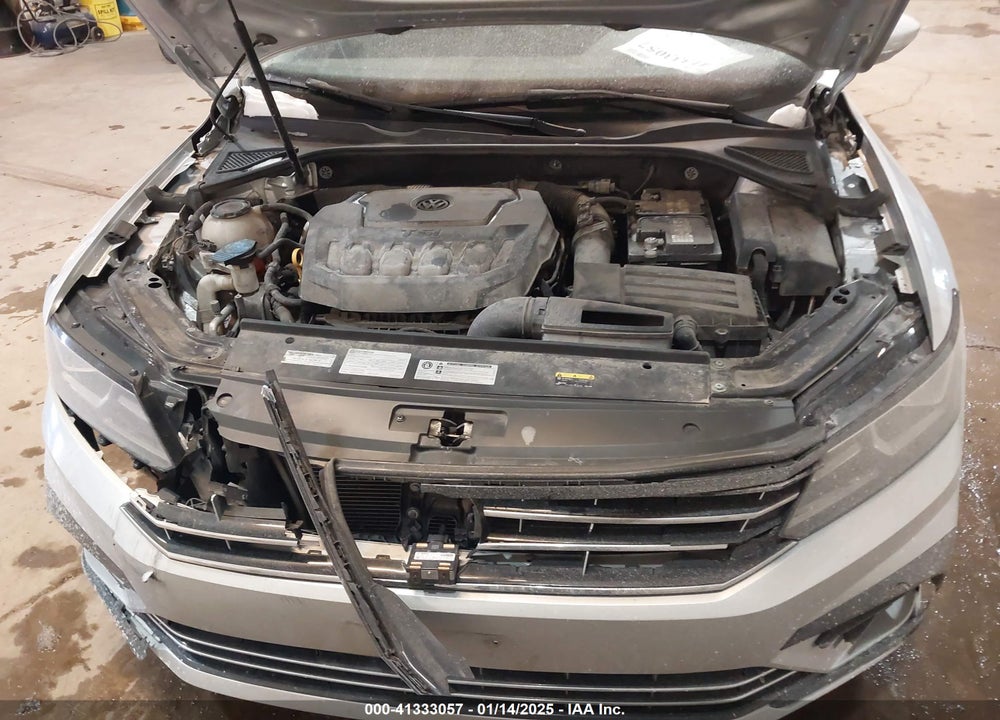2018 VOLKSWAGEN PASSAT VIN: 1VWAA7A30JC037243