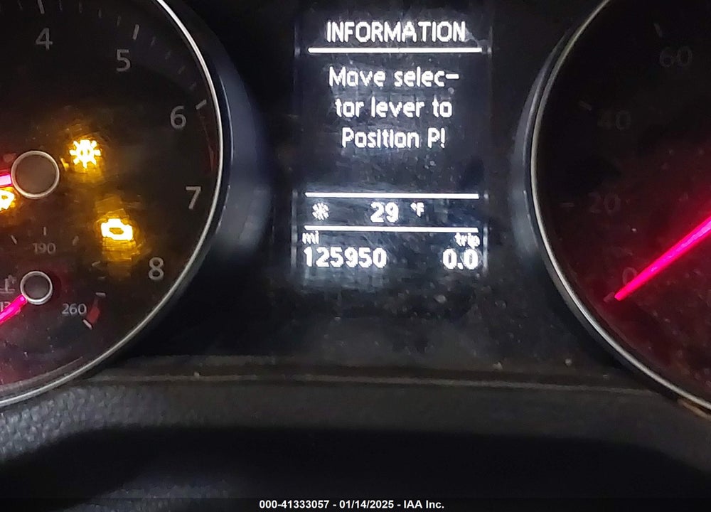 2018 VOLKSWAGEN PASSAT VIN: 1VWAA7A30JC037243