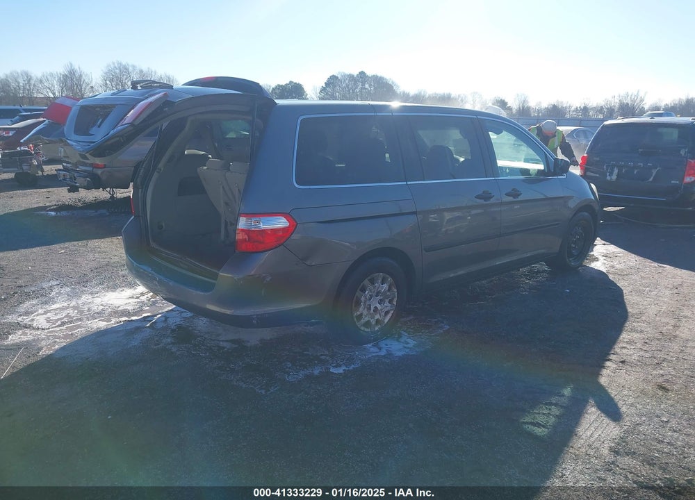 2007 HONDA ODYSSEY LX VIN: 5FNRL382X7B006230