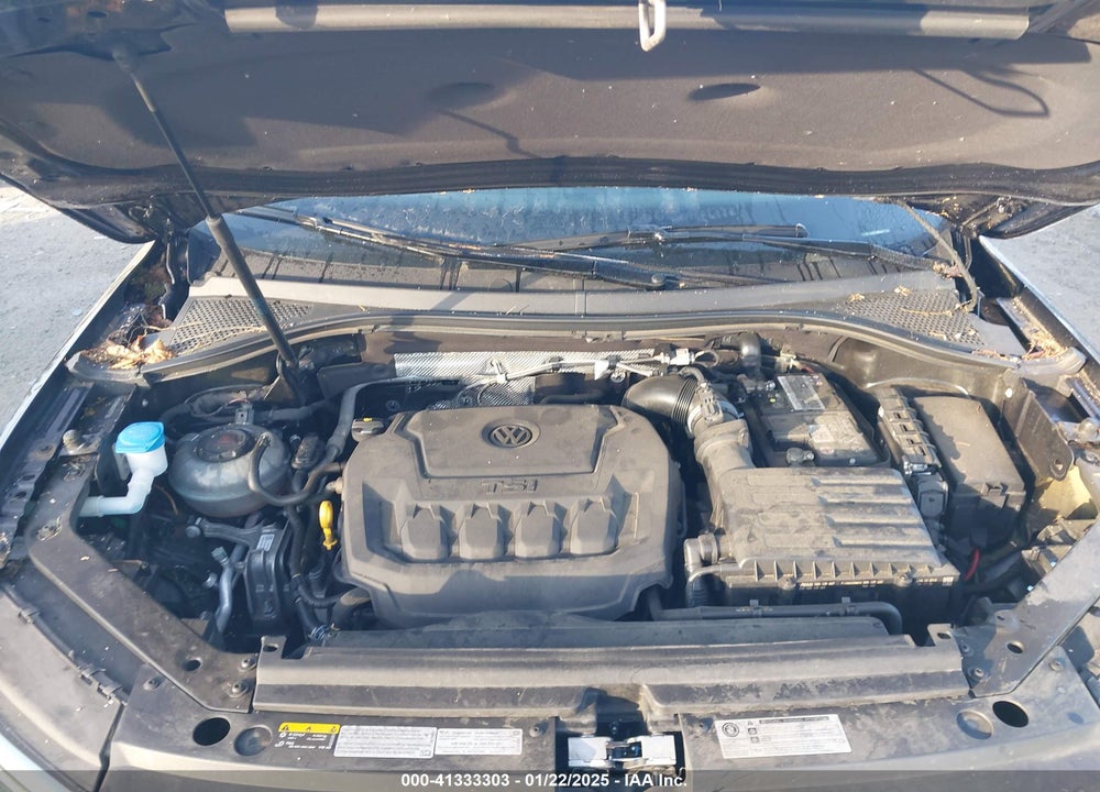 2019 VOLKSWAGEN TIGUAN VIN: 3VV4B7AX0KM069756