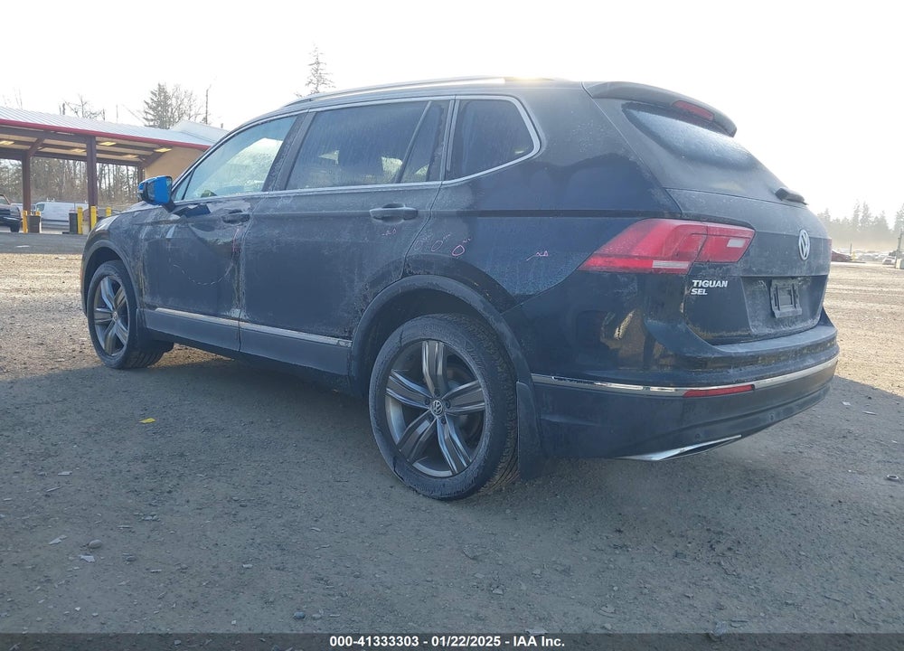 2019 VOLKSWAGEN TIGUAN VIN: 3VV4B7AX0KM069756