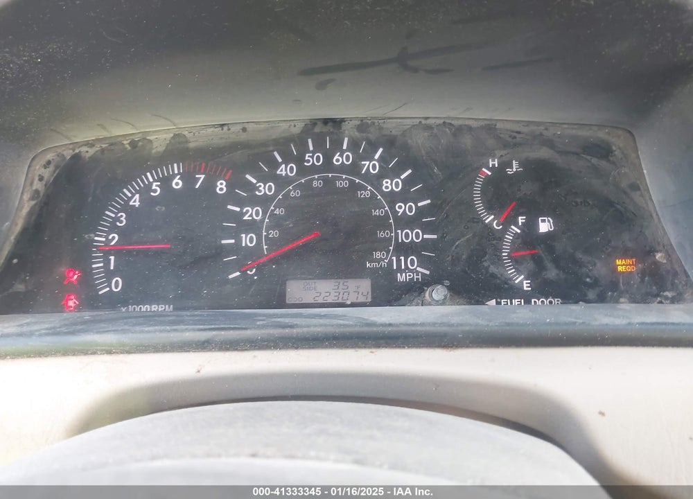 2005 TOYOTA COROLLA LE VIN: 1NXBR32E05Z444239