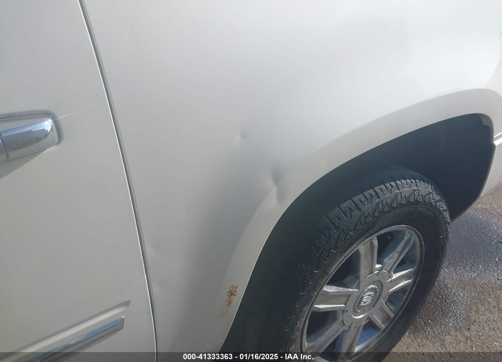 2007 CADILLAC ESCALADE ESV VIN: 1GYFK66827R396002