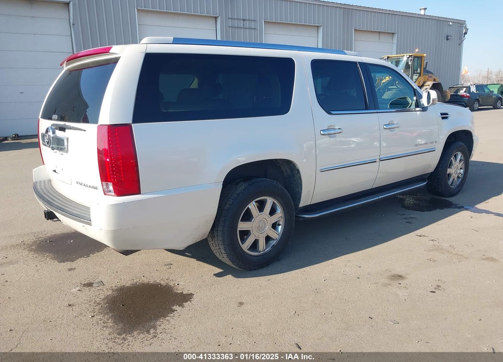 2007 CADILLAC ESCALADE ESV VIN: 1GYFK66827R396002