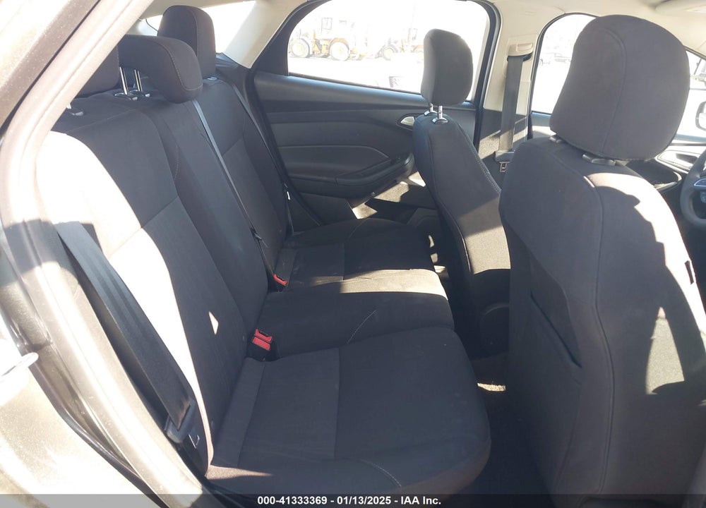 2017 FORD FOCUS VIN: 1FADP3K20HL258645