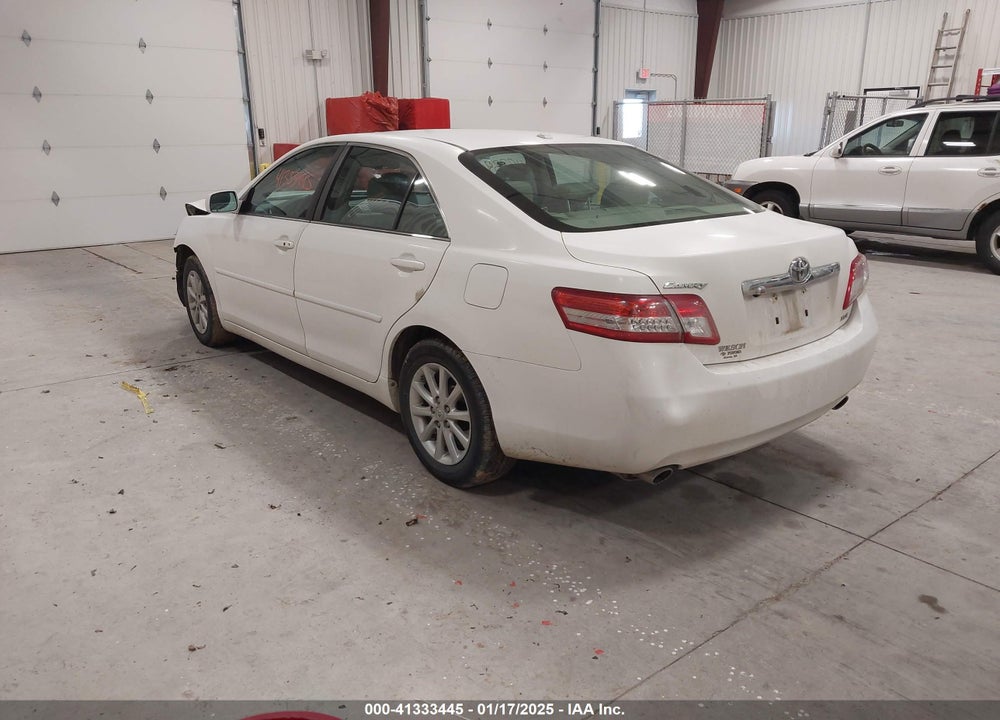 2011 TOYOTA CAMRY XLE V6 VIN: 4T1BK3EK0BU623723