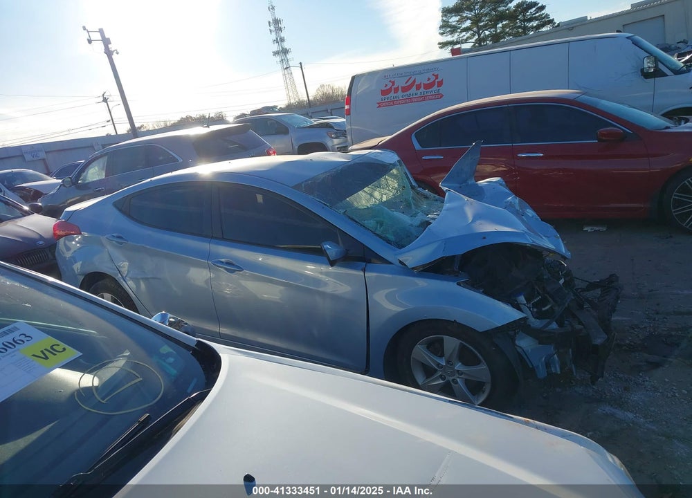 2011 HYUNDAI ELANTRA VIN: KMHDH4AE6BU116631