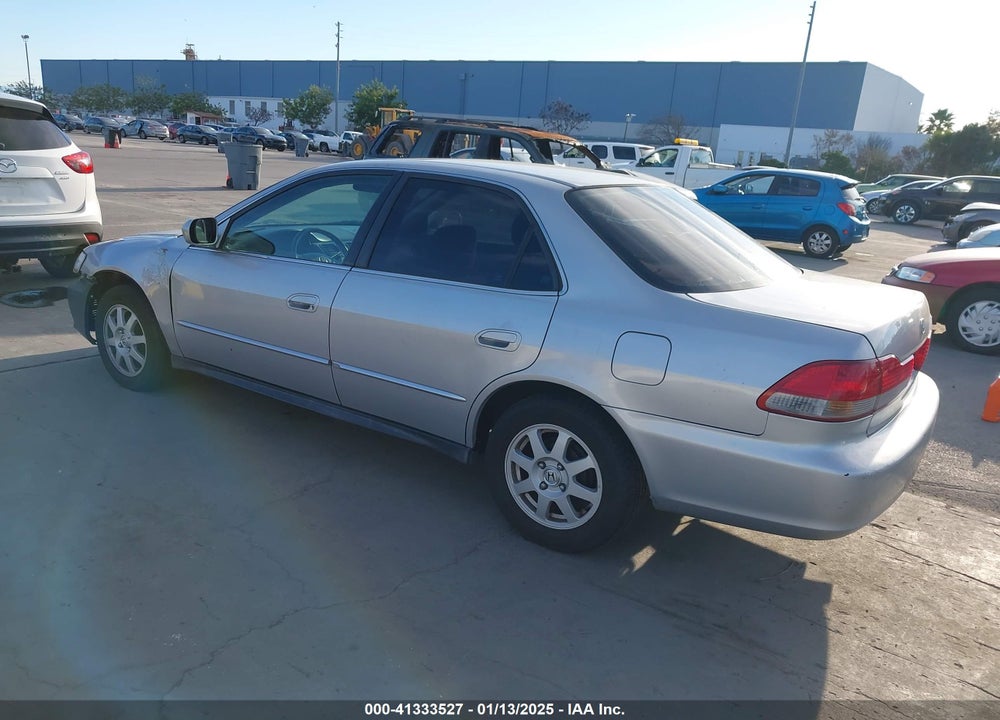 2002 HONDA ACCORD 2.3 EX/2.3 SE VIN: 1HGCG66842A051783