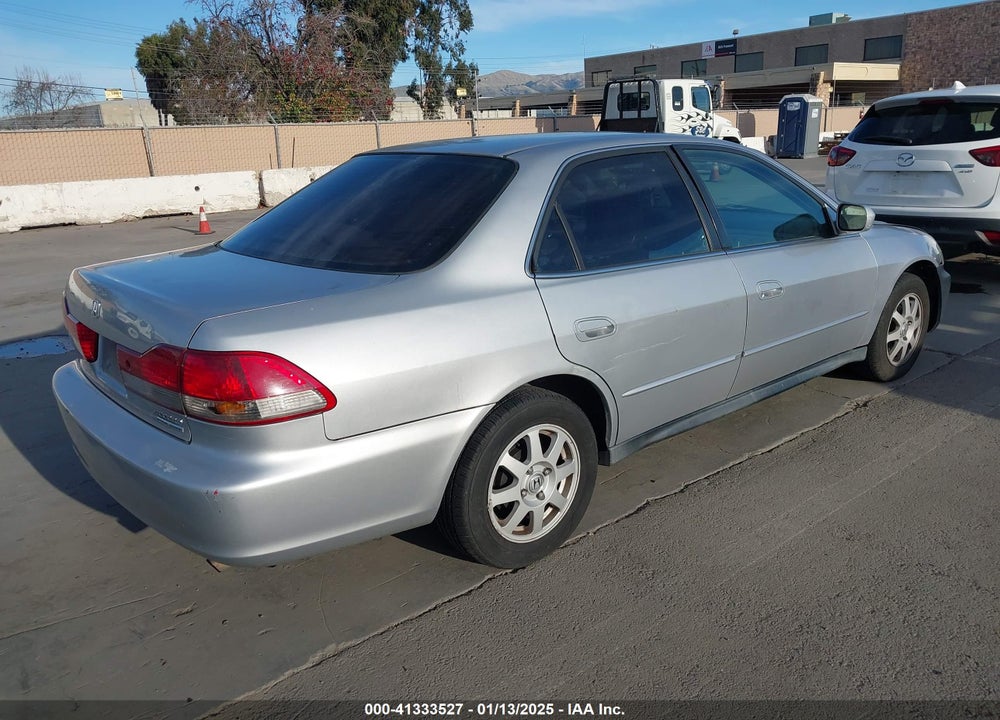 2002 HONDA ACCORD 2.3 EX/2.3 SE VIN: 1HGCG66842A051783