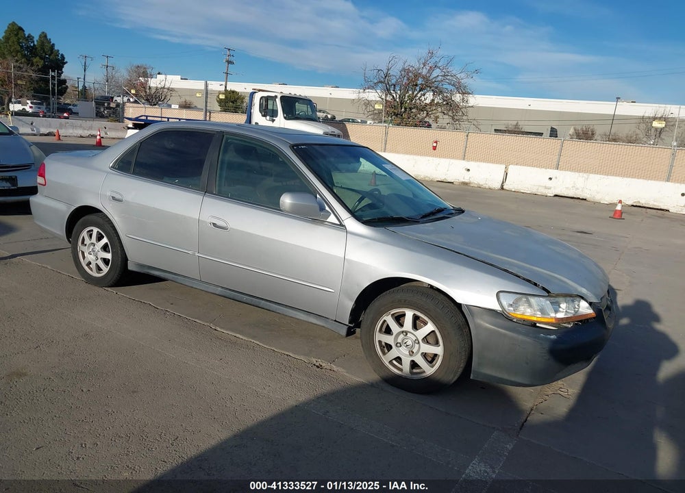 2002 HONDA ACCORD 2.3 EX/2.3 SE VIN: 1HGCG66842A051783