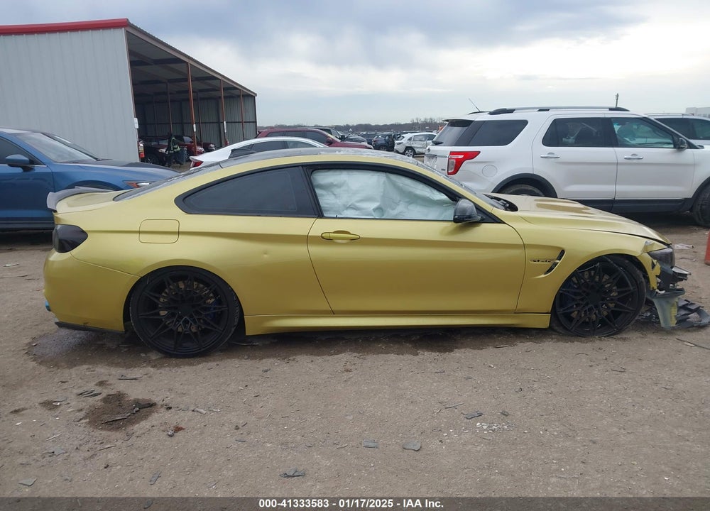 2015 BMW M4 VIN: WBS3R9C51FK332338