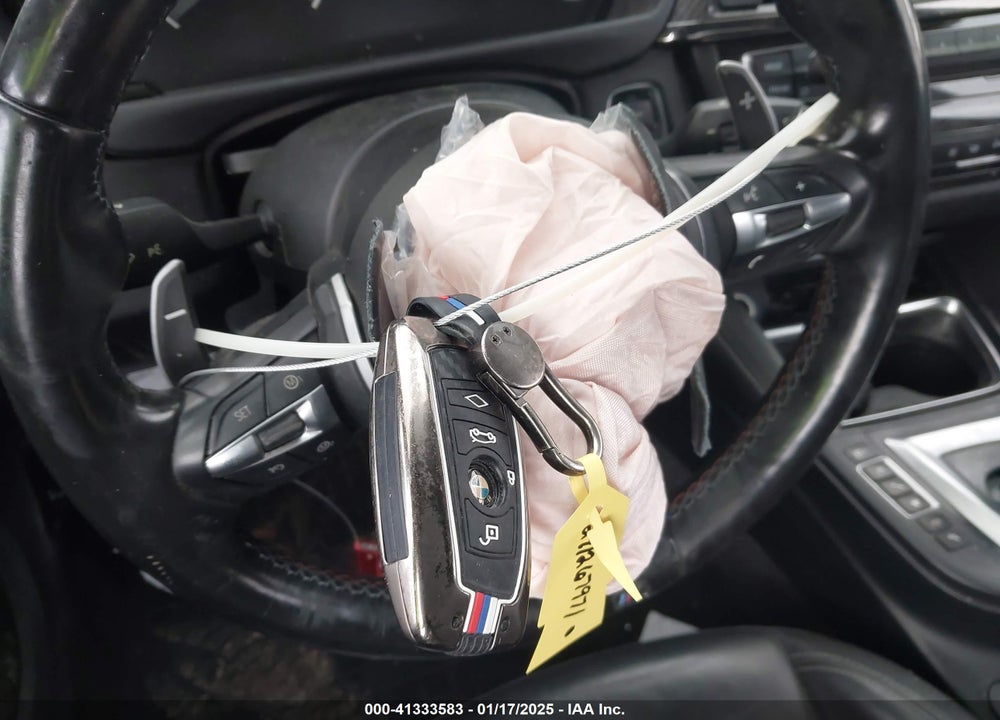 2015 BMW M4 VIN: WBS3R9C51FK332338