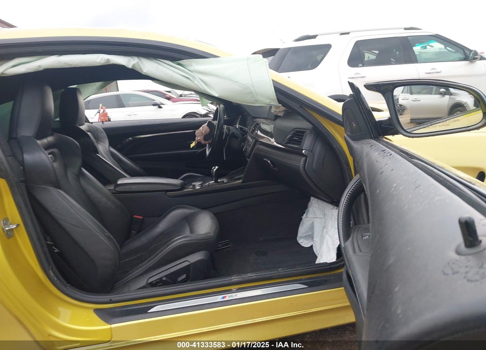 2015 BMW M4 VIN: WBS3R9C51FK332338