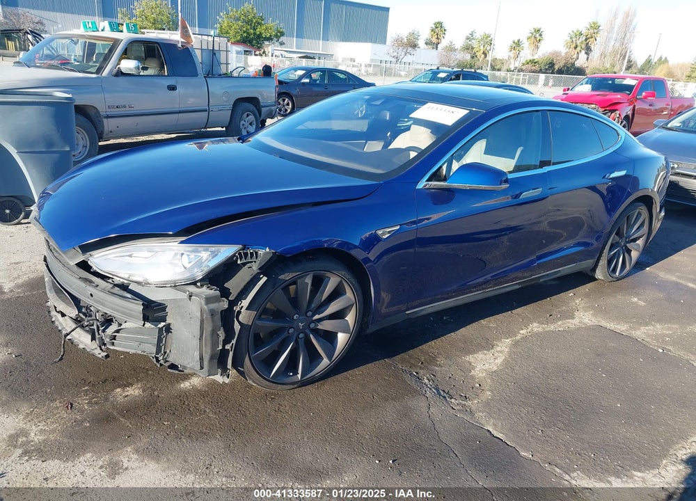 2016 TESLA MODEL S VIN: 5YJSA1E23GF131831
