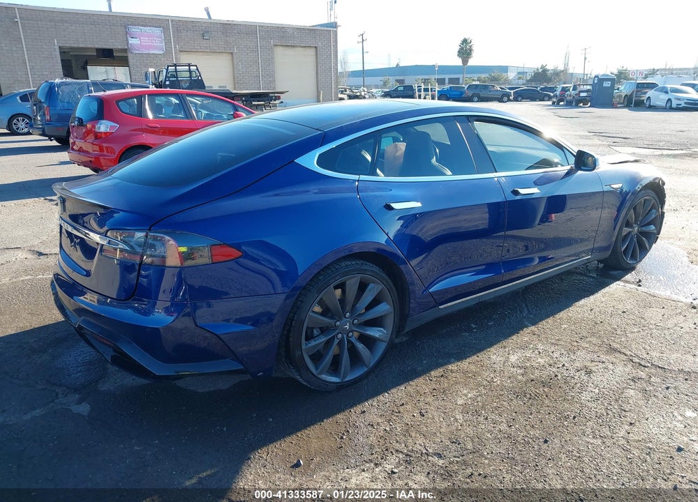 2016 TESLA MODEL S VIN: 5YJSA1E23GF131831