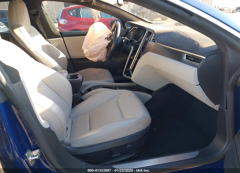 2016 TESLA MODEL S VIN: 5YJSA1E23GF131831