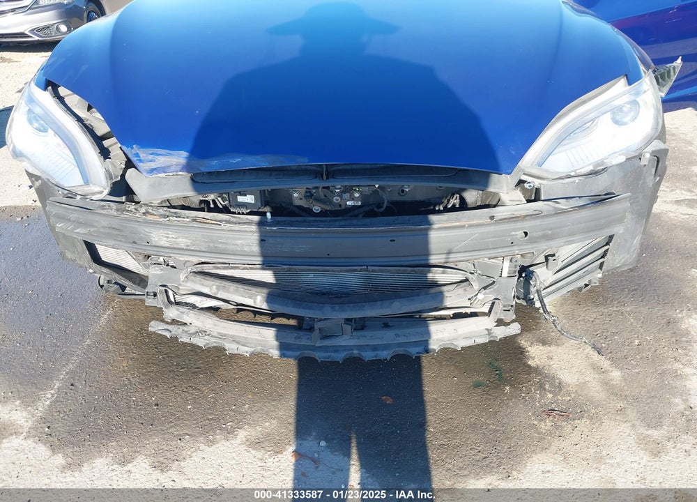 2016 TESLA MODEL S VIN: 5YJSA1E23GF131831