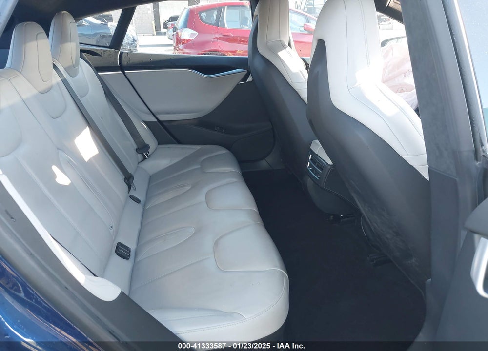 2016 TESLA MODEL S VIN: 5YJSA1E23GF131831