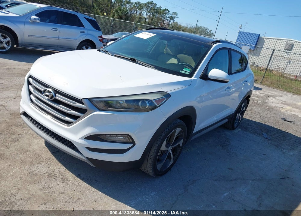 2018 HYUNDAI TUCSON VALUE VIN: KM8J33A22JU635823