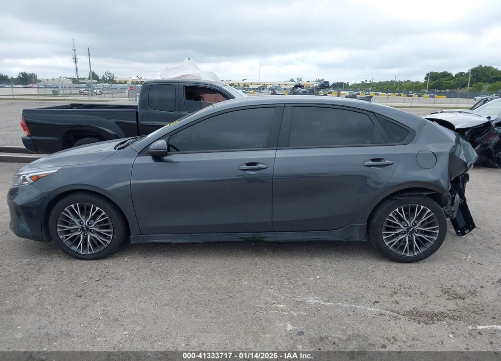 2023 KIA FORTE GT LINE VIN: 3KPF54AD2PE521131