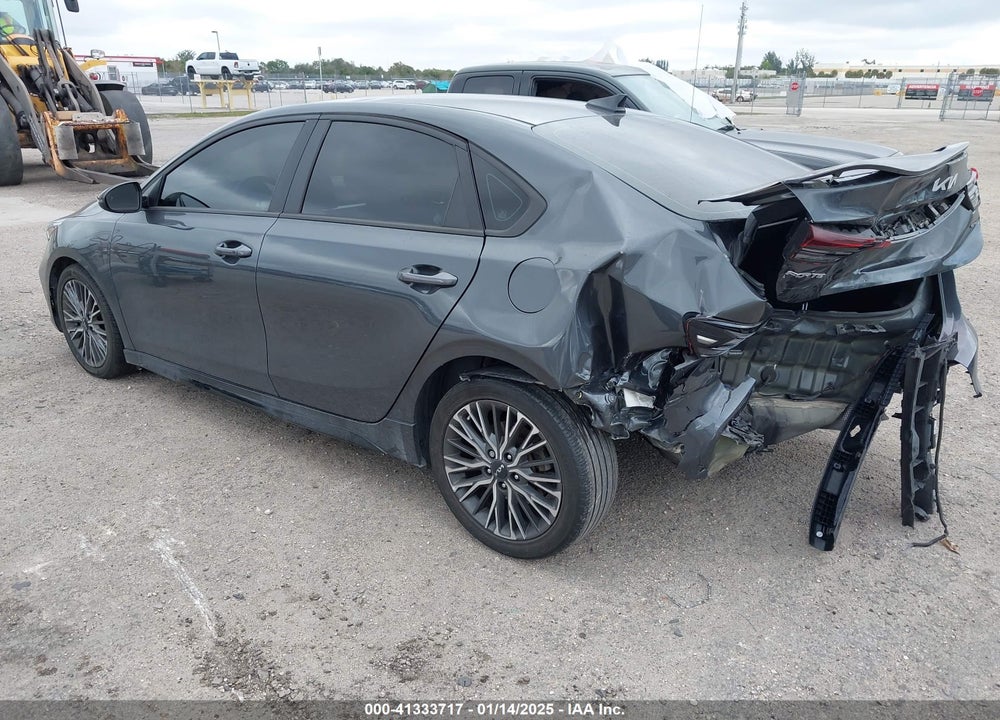 2023 KIA FORTE GT LINE VIN: 3KPF54AD2PE521131