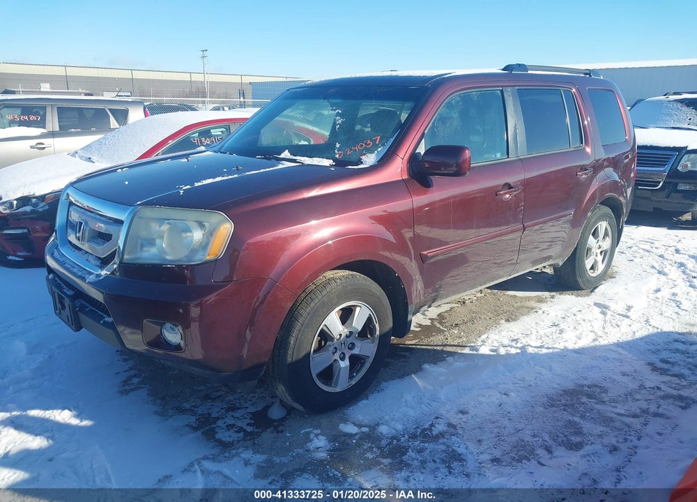 2011 HONDA PILOT EX VIN: 5FNYF4H43BB024037