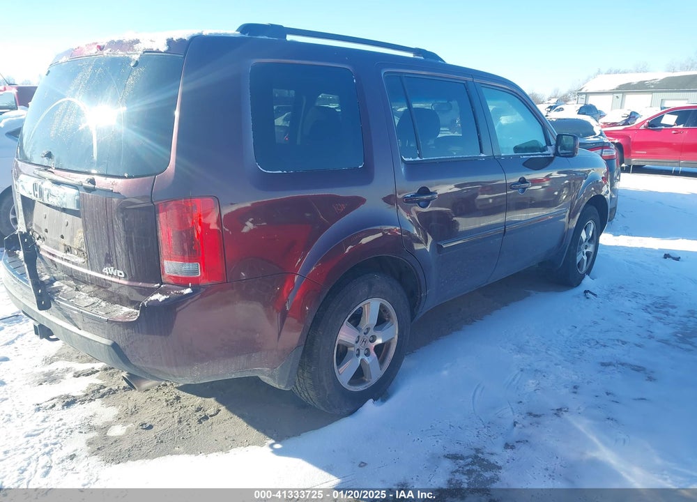 2011 HONDA PILOT EX VIN: 5FNYF4H43BB024037