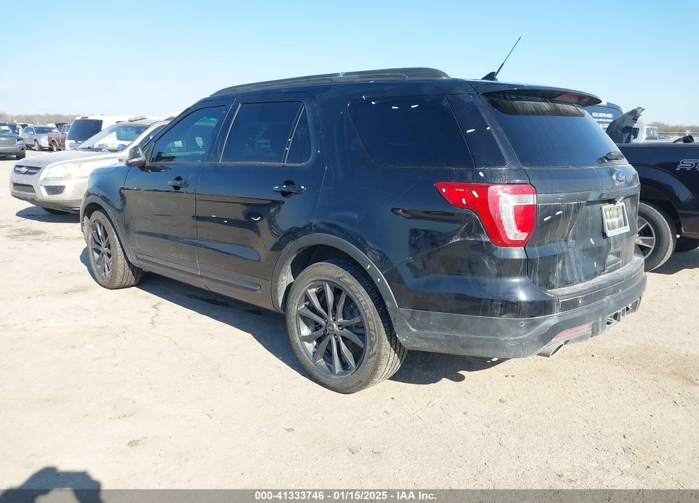 2018 FORD EXPLORER XLT VIN: 1FM5K7D87JGC93294