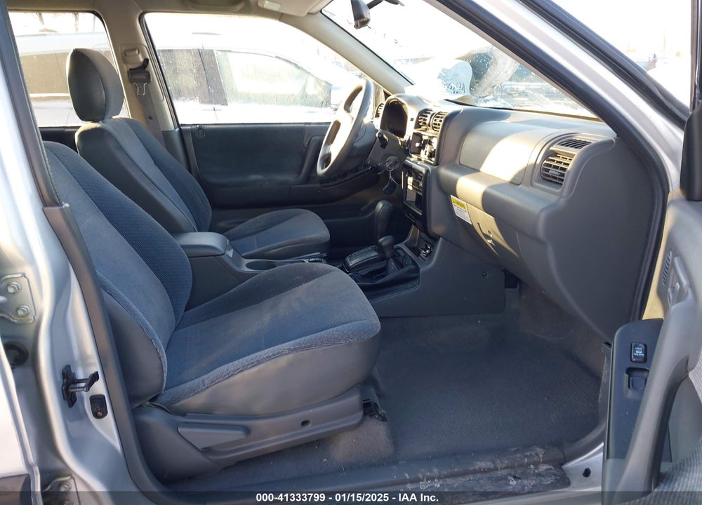 2000 HONDA PASSPORT EX/LX VIN: 4S6DM58W7Y4404688