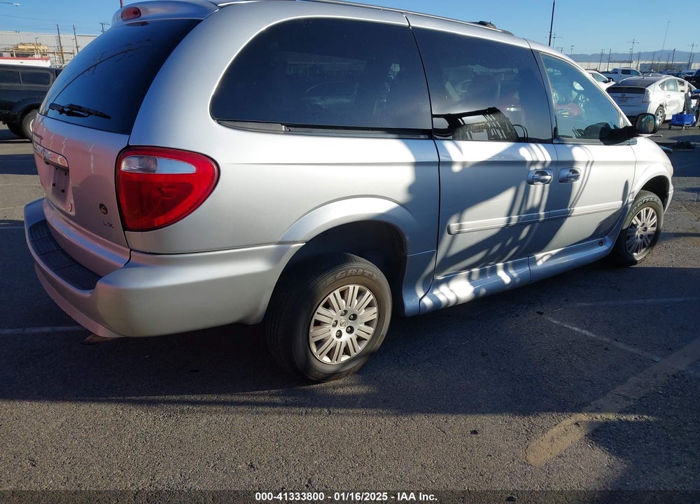 2007 CHRYSLER TOWN & COUNTRY LX VIN: 2A4GP44R87R352599